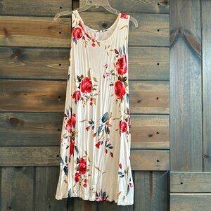 Cute floral summer dress with pockets